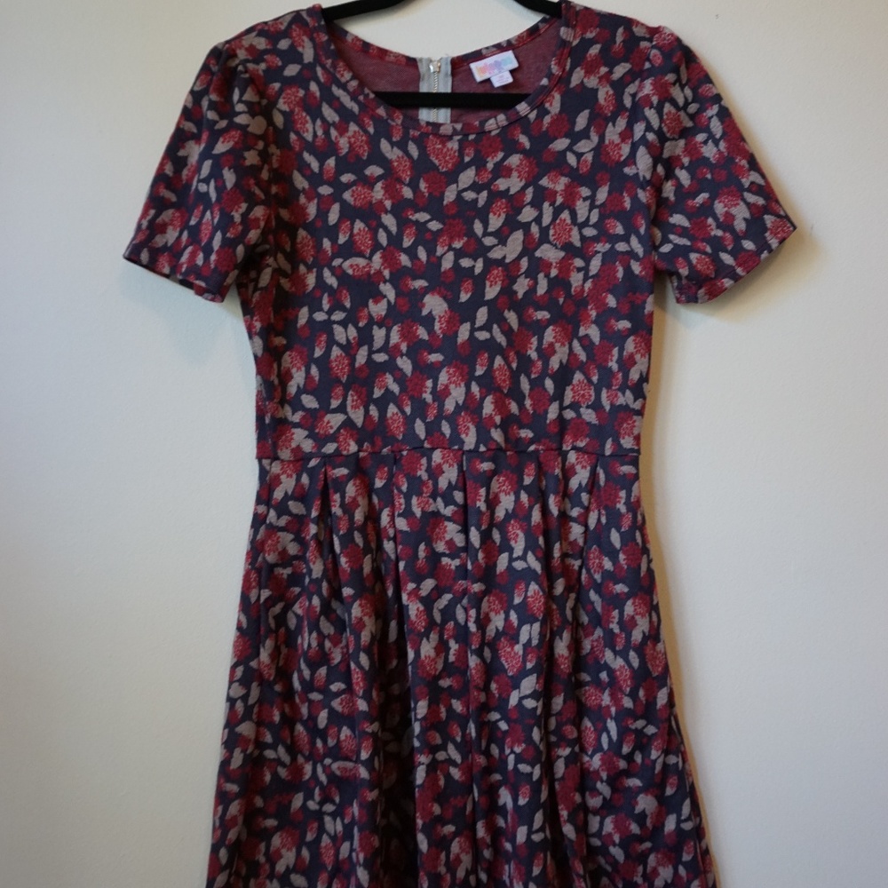 LuLaRoe Amelia Size M